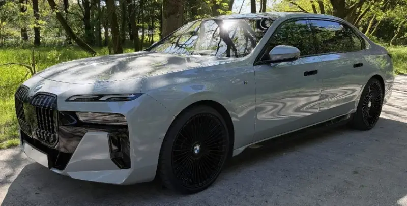 BMW i7 EDrive50 106 kWh | Brooklyn Grau | Driving Assistant Professional | Iconic Glow | 22INCH | Bowers & Wilkins | HuD | Veganza 2024 leasen bij DreamLease: foto 2