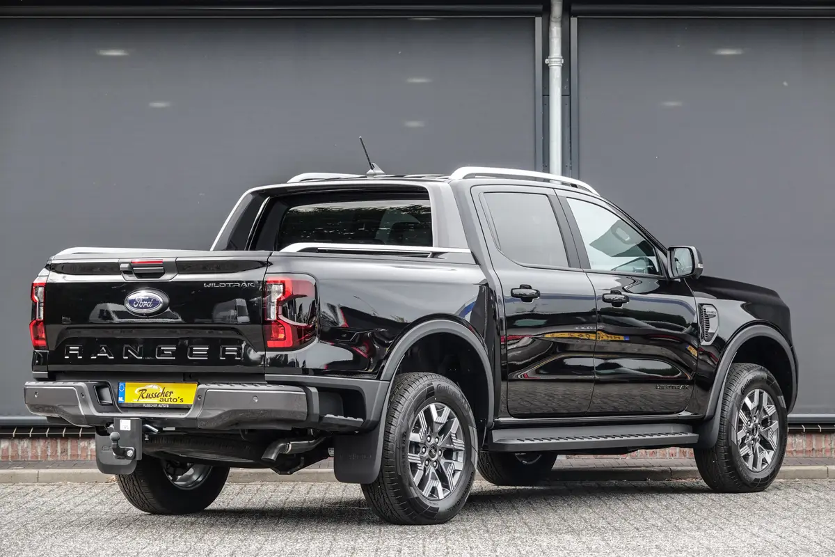 Ford Ranger Wildtrak (Incl. BPM) 2.3PHEV 280Pk Aut. | Plug In Hybride | Double Cab | 5-Persoons | 3.500Kg trekgewicht | Trekhaak | Elek. Rollertop | 18'' |: foto 2