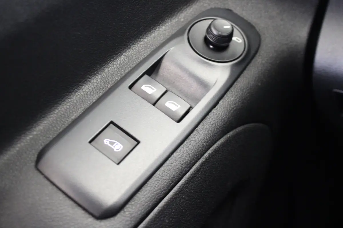 Peugeot Partner 1.2 PureTech Pro: foto 12
