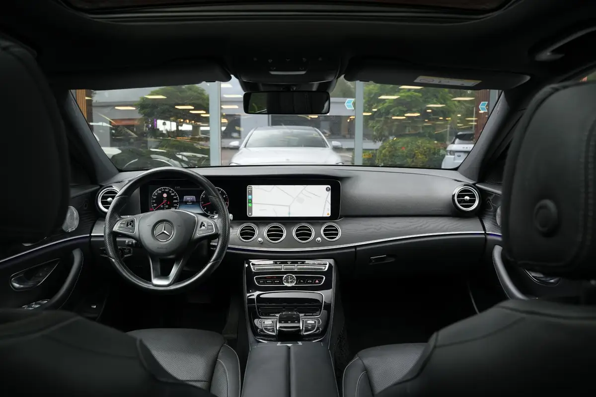 Mercedes-Benz E-Klasse 400 4Matic Premium Plus AMG: foto 2
