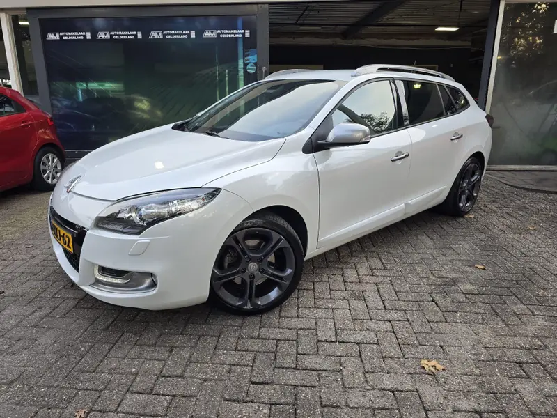Renault Mégane Estate 2.0 TCe GT 2013 leasen bij DreamLease: foto 1
