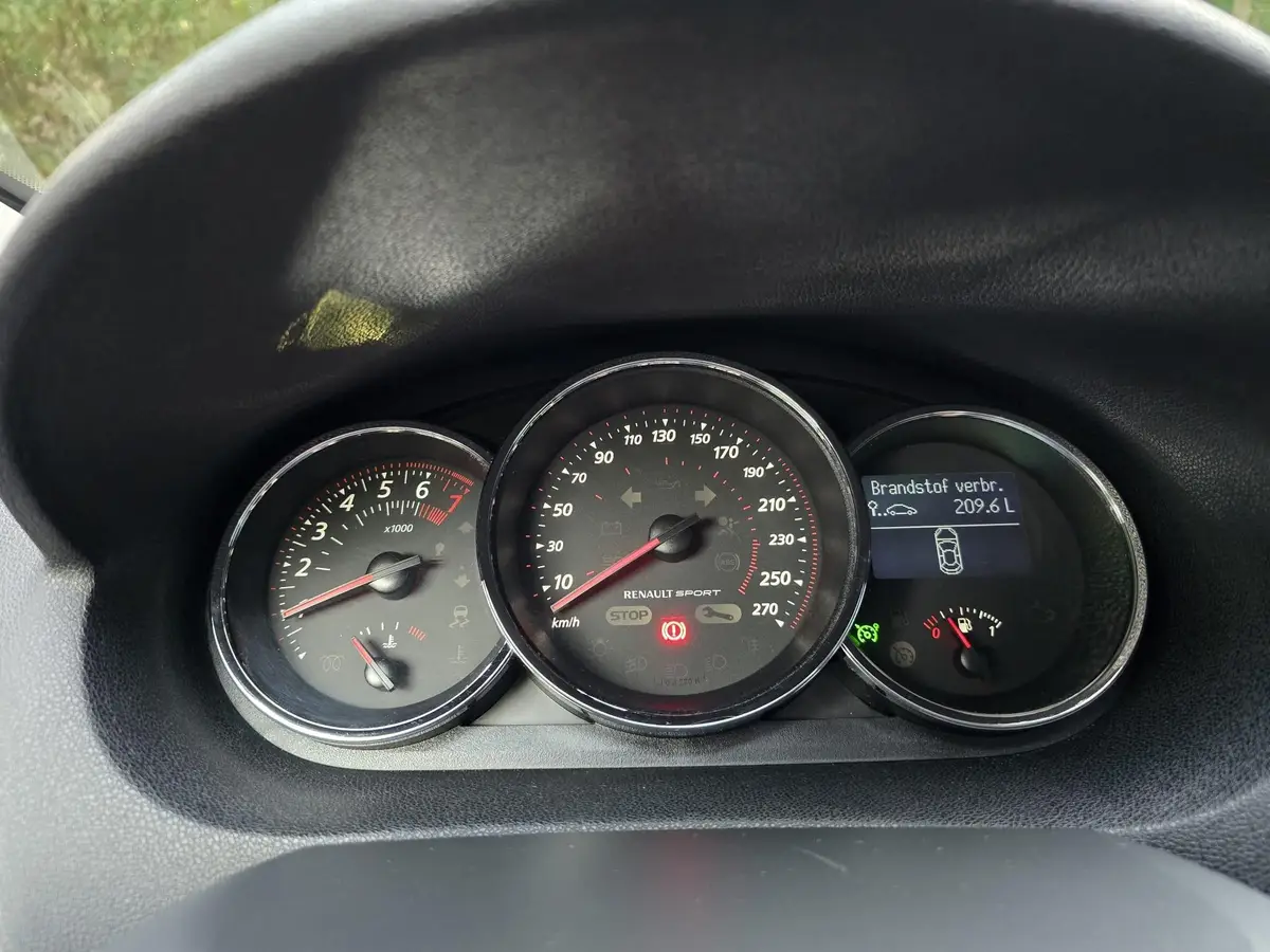 Renault Mégane Estate 2.0 TCe GT: foto 40