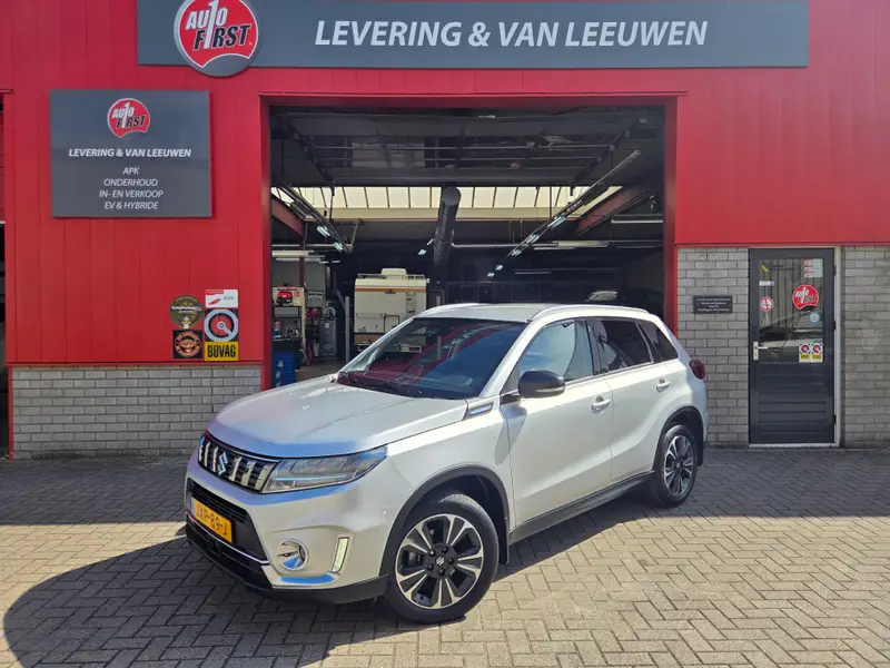 Suzuki Vitara 1.4 Boosterjet Style Smart Hybrid/ Cruise control/ Camera/ Parkeersensoren Achter/ Rijklaarprijs! 2020 leasen bij DreamLease: foto 1