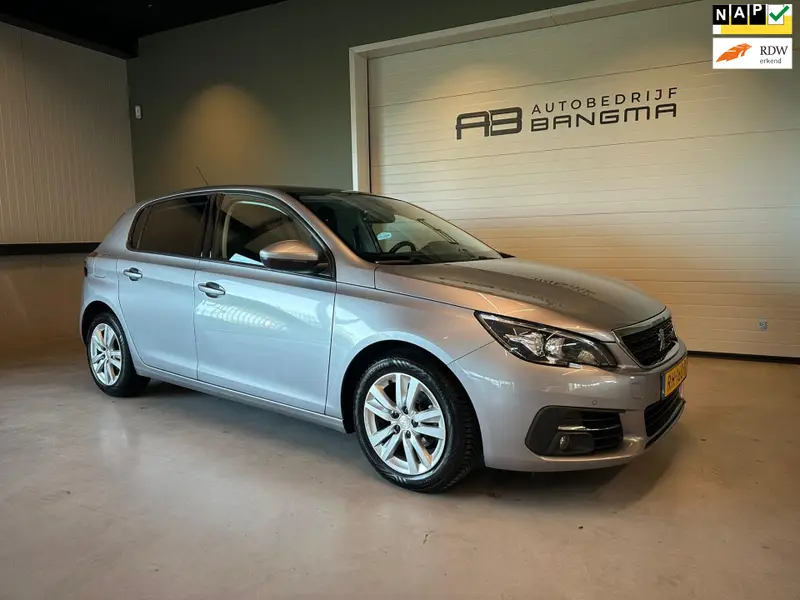Peugeot 308 1.2 PureTech BLUE LEASE EXECUTIVE|CLIMA AIRCO|NAVIGATIE|APPLE CARPLAY+ANDROID|PANORAMADAK|LM-VELG|CRUISECONTROL|ISOFIX 2017 leasen bij DreamLease: foto 1