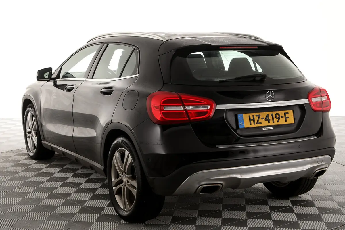 Mercedes-Benz GLA 180 Ambition: foto 2