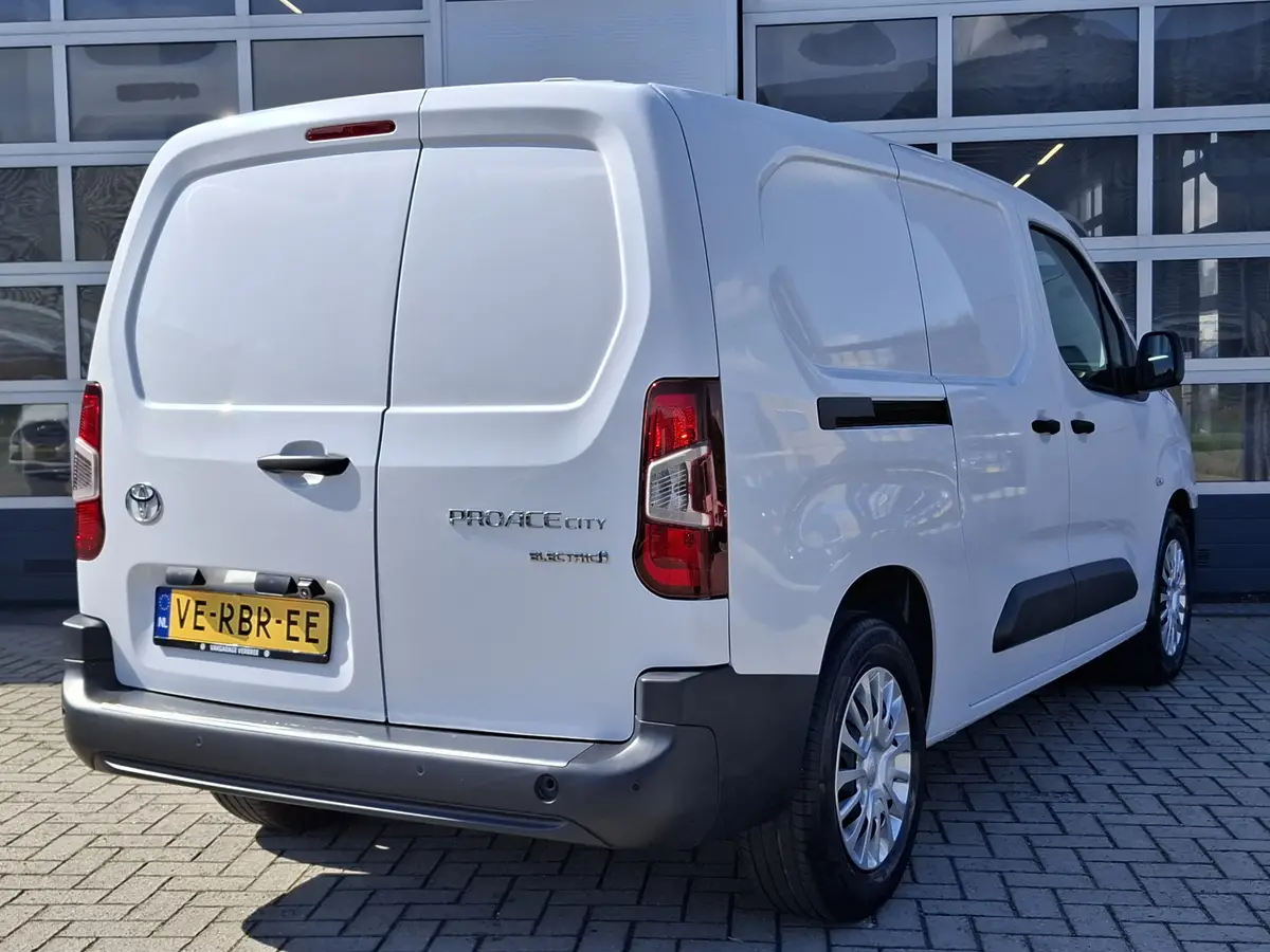 Toyota ProAce CITY Electric Comfort Long 50 kWh: foto 2