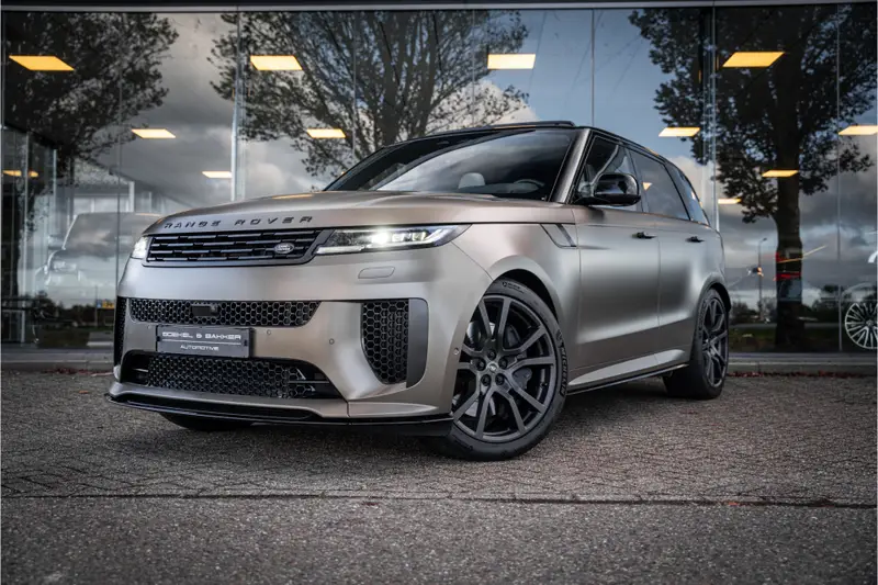 Land Rover Range Rover Sport 4.4 P635 SV Edition One Carbon Bronze ** Panorama** PPF ** 23" CARBON velgen** NP 312K 2024 leasen bij DreamLease: foto 1