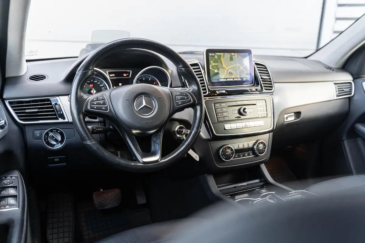 Mercedes-Benz GLE 500 e 4MATIC: foto 2