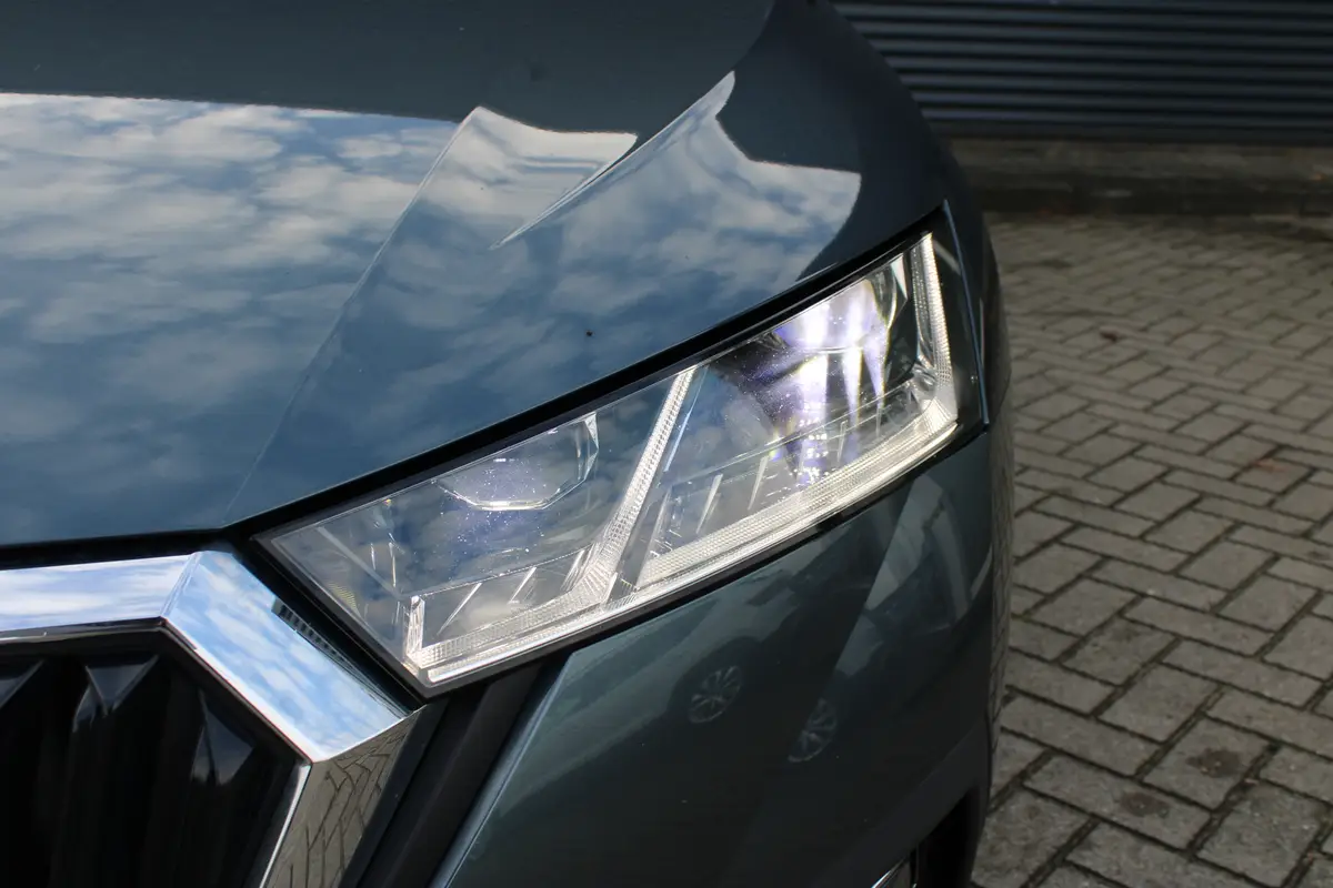 Škoda Octavia Combi 1.5 e-TSI Business Plus Full-Led Camera 18''LMV Navigatie: foto 25