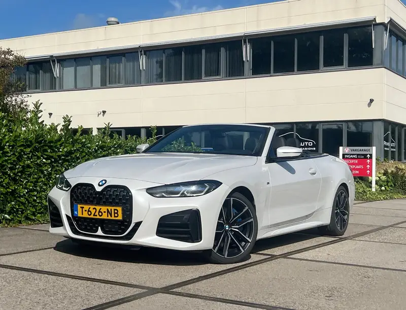 BMW 4 Serie Cabrio M440i xDrive High Executive 2021 leasen bij DreamLease: foto 1