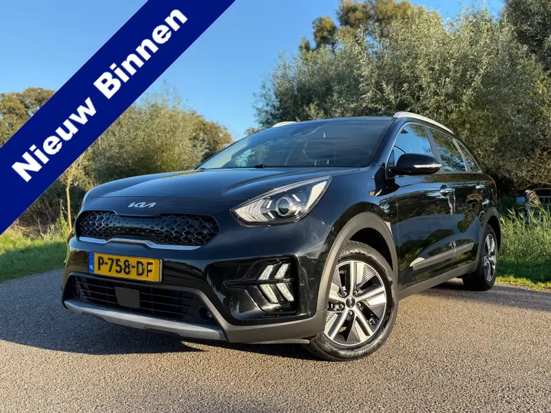 Kia Niro 1.6 GDi Hybrid DynamicLine / Incl. BTW / Dealer onderhouden / NL Auto / Automaat / Navigatie / Camera / 2022 leasen bij DreamLease: foto 1