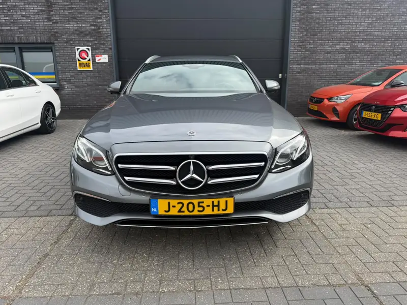 Mercedes-Benz E-Klasse Estate 200 Premium 2020 leasen bij DreamLease: foto 2