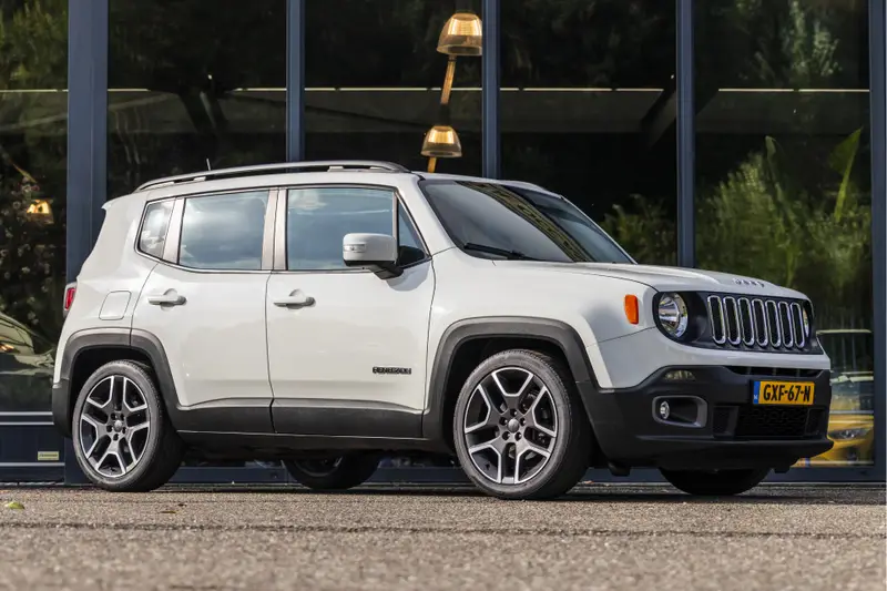 Jeep Renegade 1.6 E-Torq Sport 2017 leasen bij DreamLease: foto 1