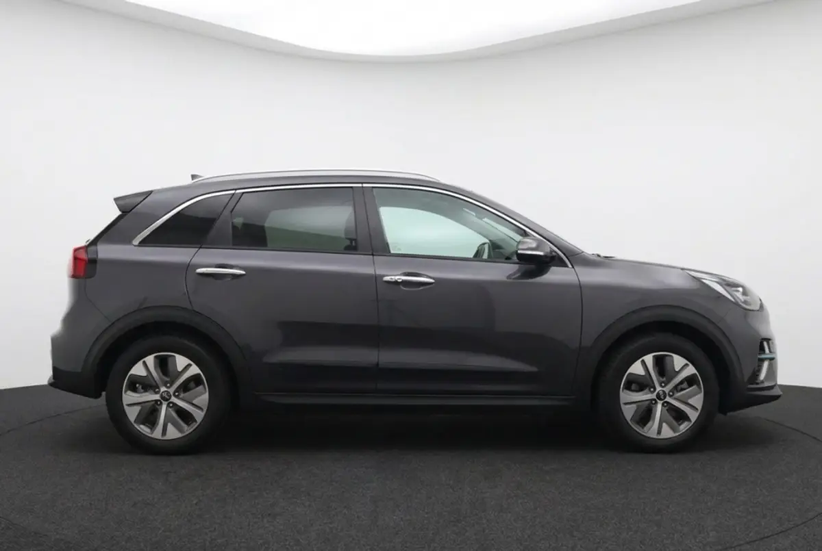 Kia e-Niro ExecutiveLine 64 kWh 204PK 100% SOH Leder | JBL Sound | Warmtepomp | Stoelkoeling: foto 2