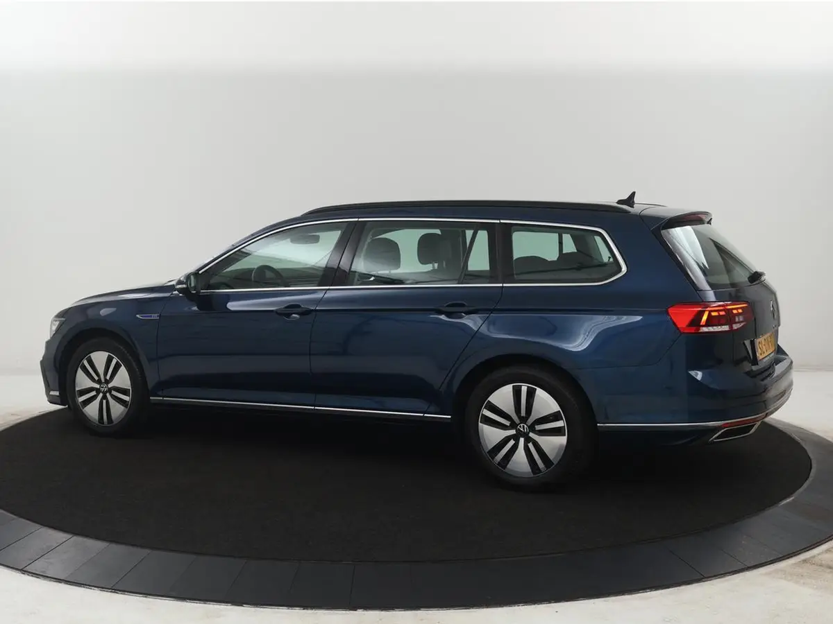 Volkswagen Passat Variant 1.4 TSI PHEV GTE Business: foto 2