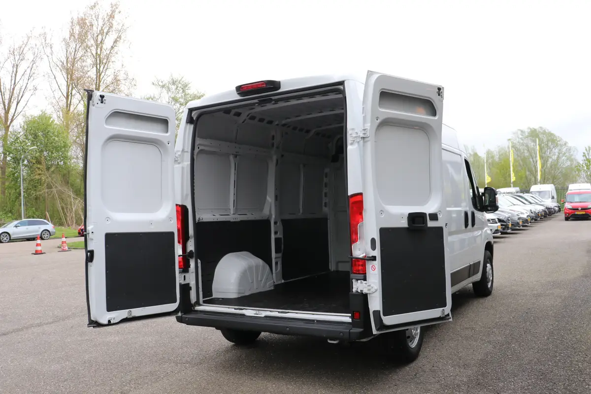 Peugeot Boxer 335 2.2 BlueHDi 140 L2H2 Pro EX.BTW: foto 19