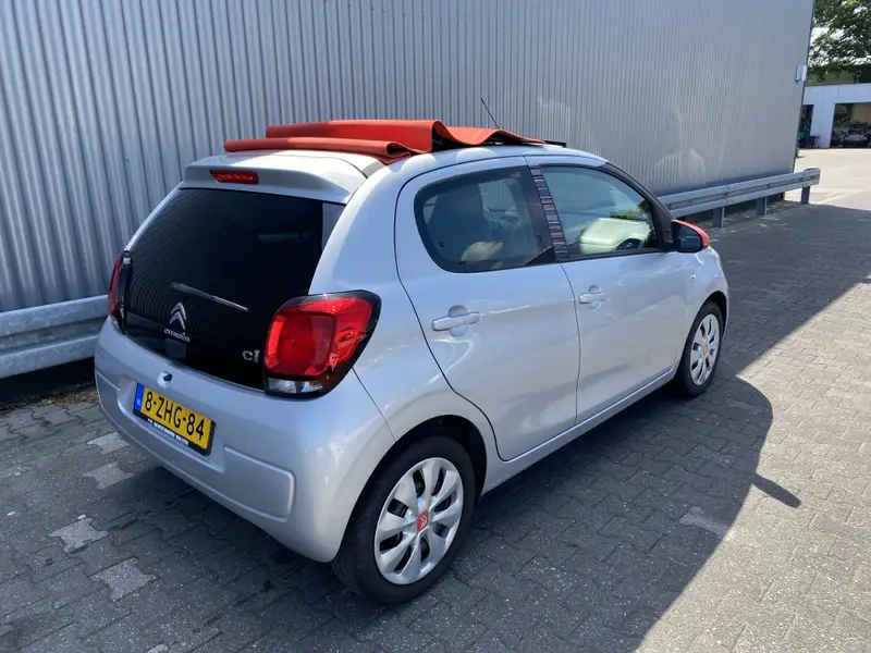 Citroën C1 1.2 PureTech Airscape Shine 2015 leasen bij DreamLease: foto 2