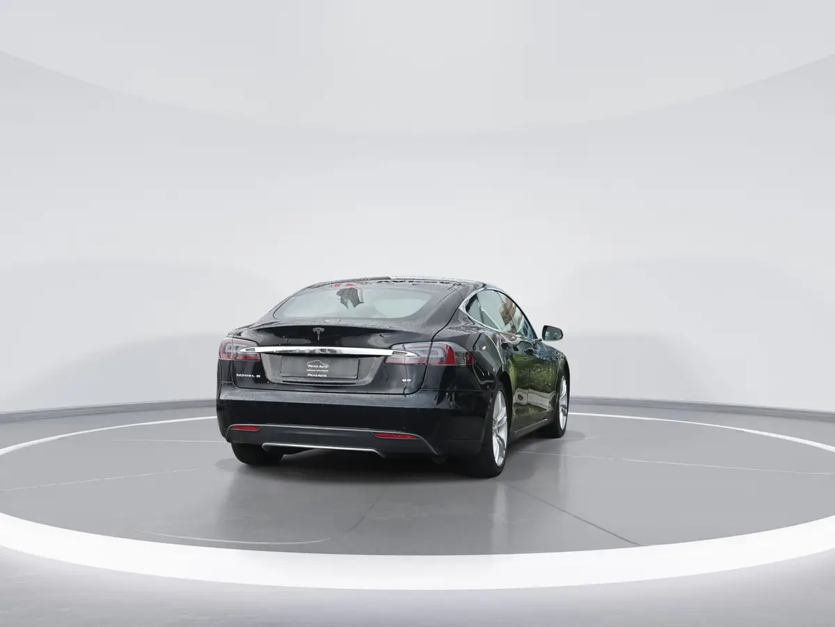 Tesla Model S 85 Base: foto 2