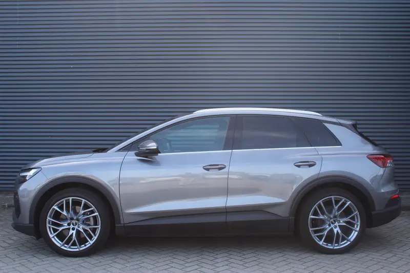 Audi Q4 e-tron 40 Launch edition 77 kWh Vol-Leder CarPlay 21 Inch Stoelverwarming 2021 leasen bij DreamLease: foto 2