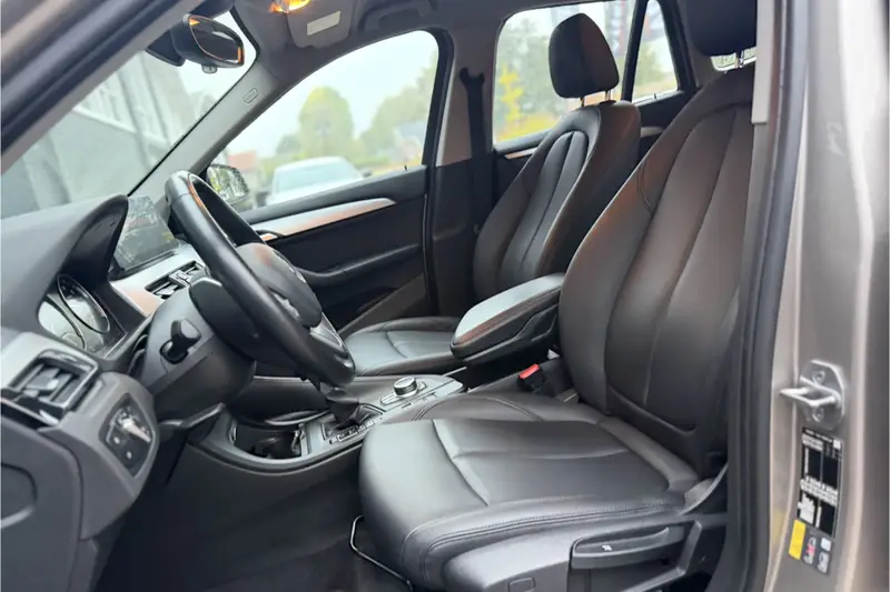 BMW X1 xDrive25e | Leder | Camera | Head-Up | Stoelverwarming | LED 2022 leasen bij DreamLease: foto 2