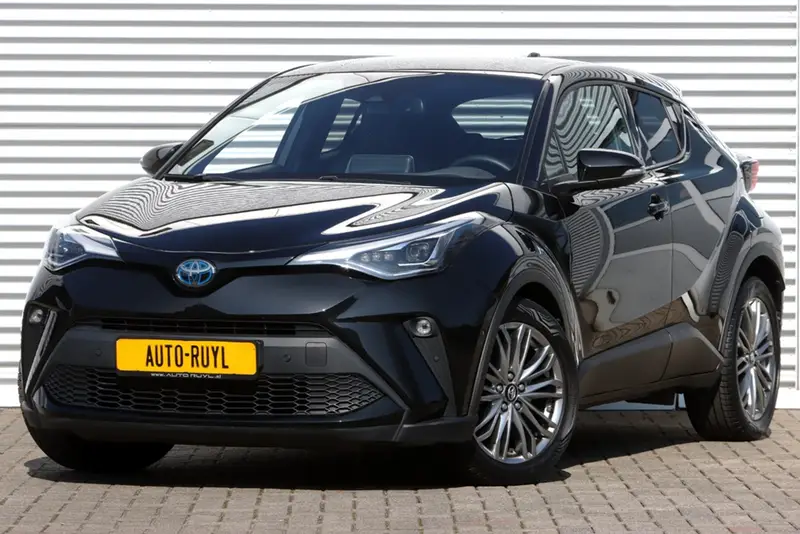 Toyota C-HR 1.8 Hybrid Style Carplay / Safety Pakket 2024 leasen bij DreamLease: foto 1
