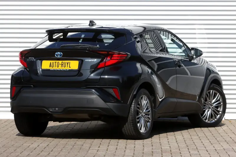 Toyota C-HR 1.8 Hybrid Style Carplay / Safety Pakket 2024 leasen bij DreamLease: foto 2