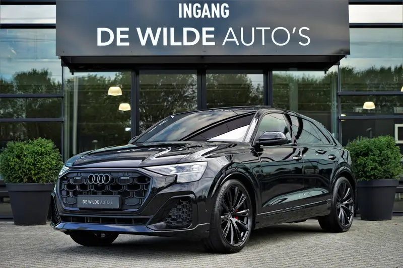 Audi Q8 60 TFSI e quattro S-line Competition 2024 leasen bij DreamLease: foto 1