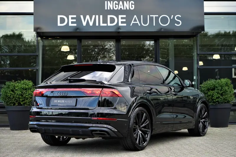 Audi Q8 60 TFSI e quattro S-line Competition 2024 leasen bij DreamLease: foto 2