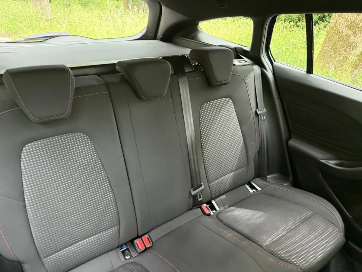 Ford Focus Wagon 1.5 EcoBoost ST Line Business | trekhaak | apk 13-01-2028 |: foto 80