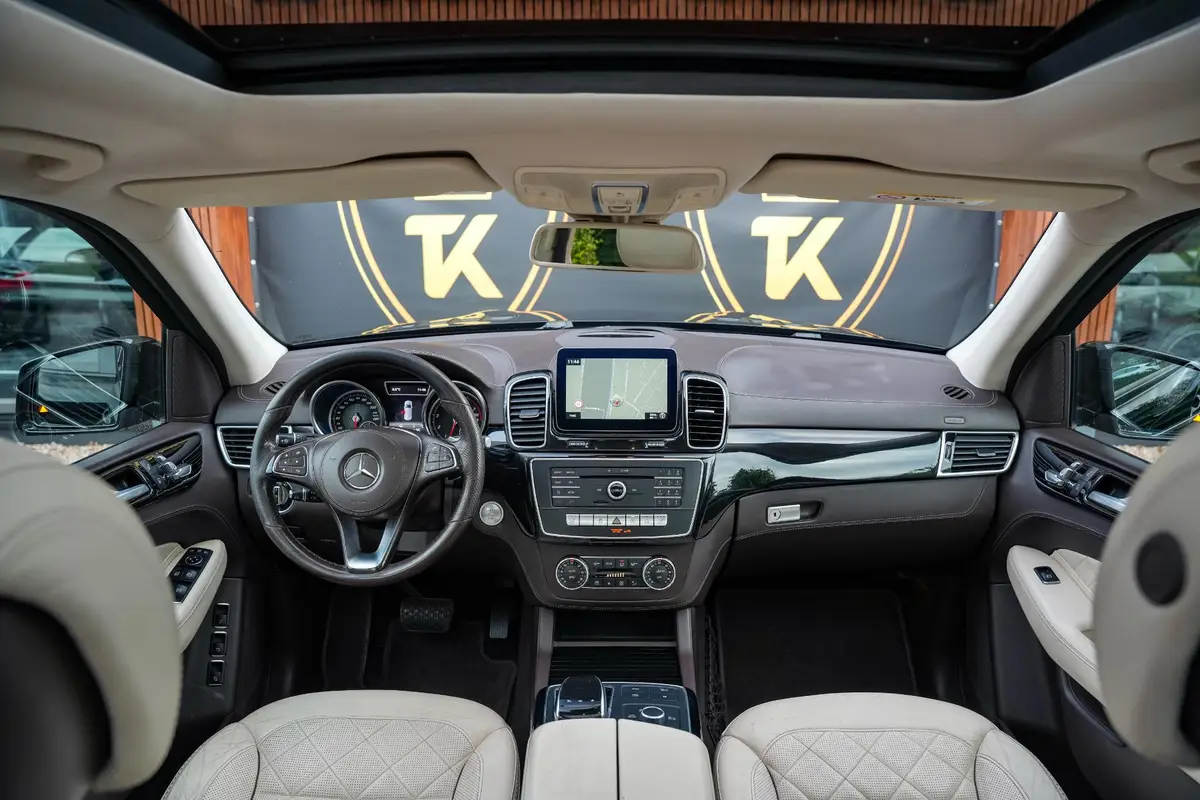 Mercedes-Benz GLS 400 4MATIC: foto 2