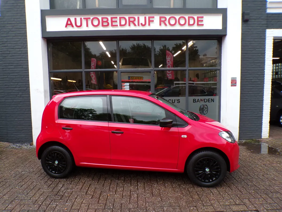 Škoda Citigo 1.0 5-Drs Bl@ck & Red: foto 1