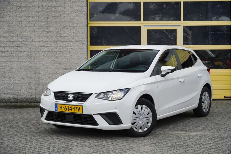 SEAT Ibiza 1.0 TSI 5drs Style Business Intense BJ2020 Led | Pdc | Achteruitrijcamera | App-Connect | Navi | Climate control | Cruise control | Extra getint glas 2020 leasen bij DreamLease: foto 1