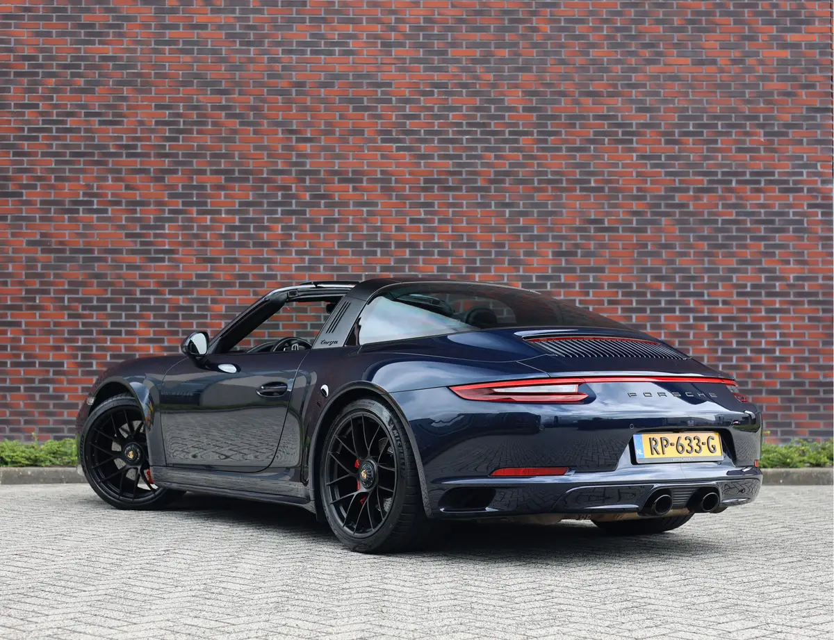 Porsche 911 3.0 Targa 4 GTS: foto 2