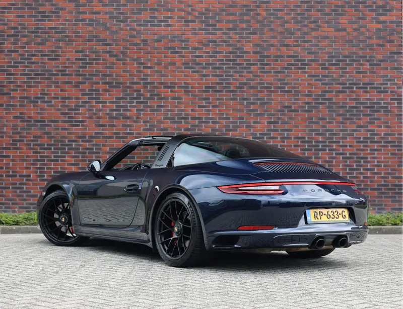 Porsche 911 3.0 Targa 4 GTS 2018 leasen bij DreamLease: foto 2