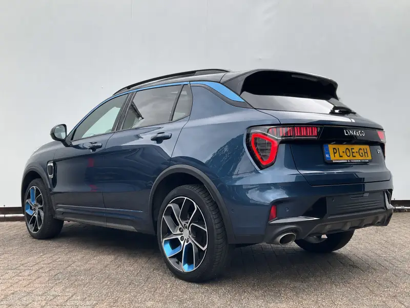 Lynk & Co 01 1.5 262pk Plug-in Pano Trekhaak Stoelverw Adaptive-CC 360° Nav/Cam PHEV 2022 leasen bij DreamLease: foto 2