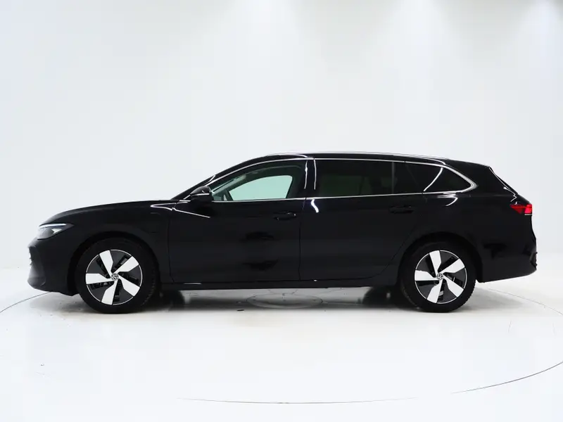 Volkswagen Passat Variant 1.5 eHybrid Business 2026 leasen bij DreamLease: foto 2