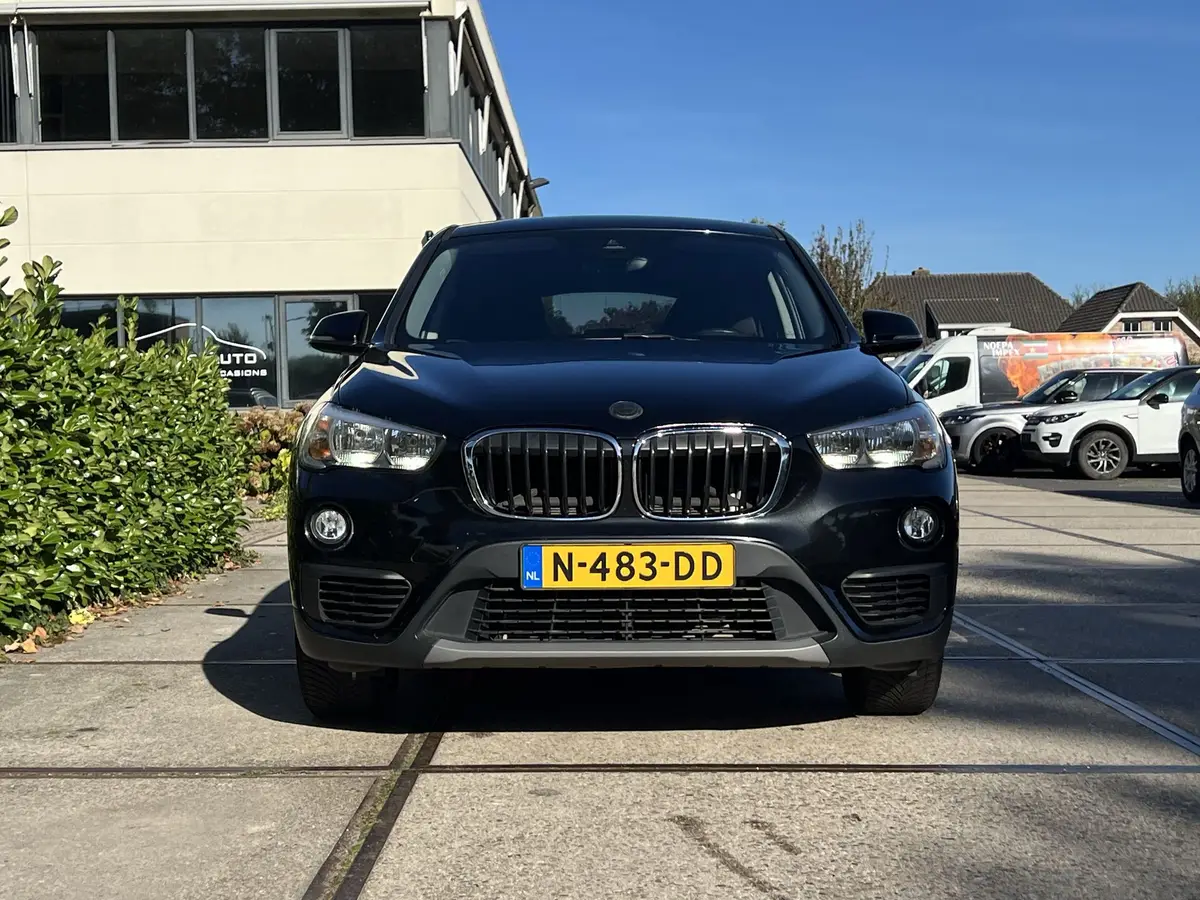 BMW X1 sDrive20i High Executive: foto 2