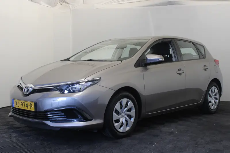 Toyota Auris 1.3 Aspiration 2015 leasen bij DreamLease: foto 1