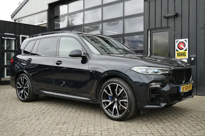 BMW X7 M50d 400 PK High Executive 7p 2019 leasen bij DreamLease: foto 1