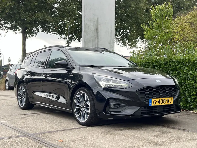 Ford Focus Wagon 1.5 EcoBoost Vignale 2019 leasen bij DreamLease: foto 1