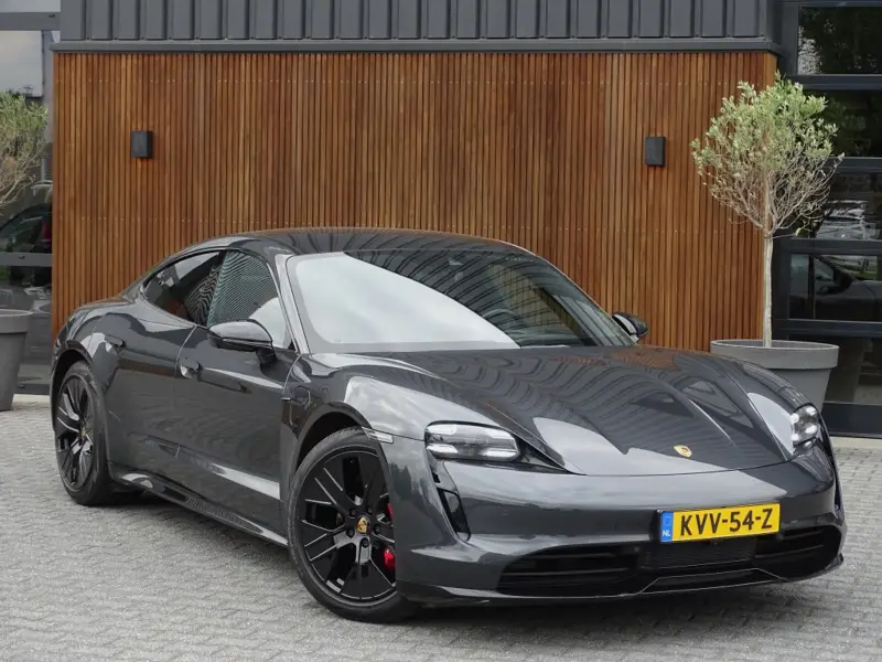 Porsche Taycan 4S 79 kWh 530PK / LED 2020 leasen bij DreamLease: foto 2
