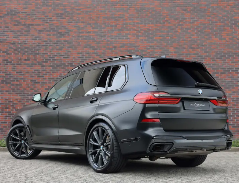 BMW X7 40i xDrive 2022 leasen bij DreamLease: foto 2