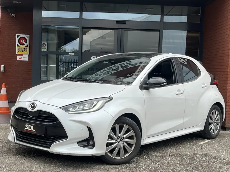Toyota Yaris 1.5 Hybrid Homura Plus // PANORAMADAK!! // ADAPTIVE CRUISE // CAMERA // CLIMA // HALF LEDER // HEAD UP DISPLAY // 2022 leasen bij DreamLease: foto 2