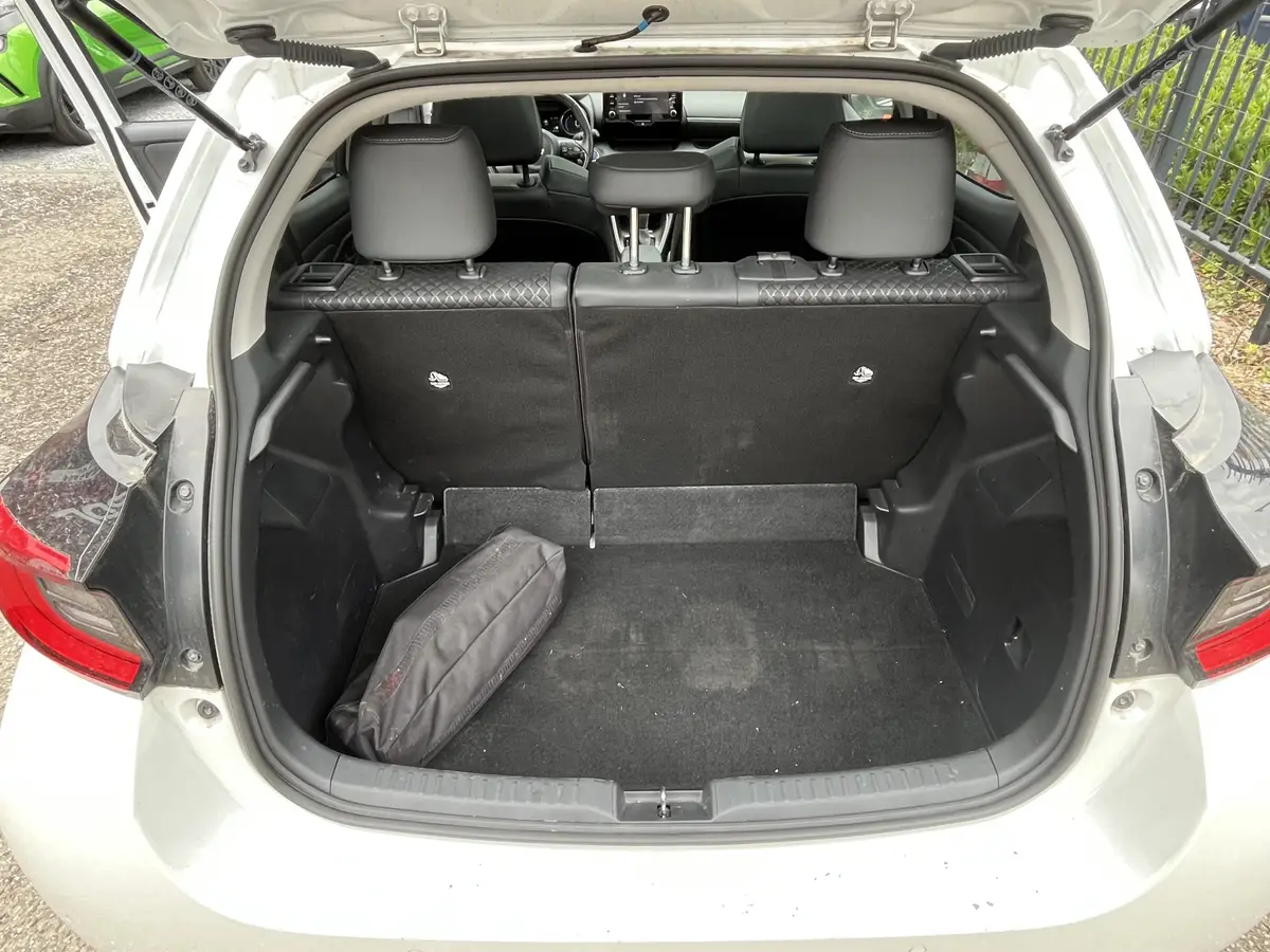 Toyota Yaris 1.5 Hybrid Homura Plus // PANORAMADAK!! // ADAPTIVE CRUISE // CAMERA // CLIMA // HALF LEDER // HEAD UP DISPLAY //: foto 34