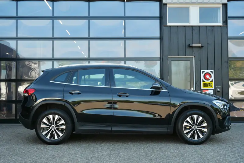 Mercedes-Benz GLA 180 Business Solution 2021 leasen bij DreamLease: foto 2