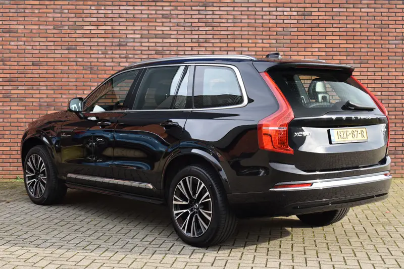 Volvo XC90 T8 455PK Recharge AWD Ultra Bright 2024 leasen bij DreamLease: foto 2