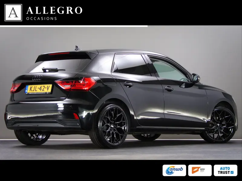 Audi A1 Sportback 25 TFSI Pro Line (STOELVERWARMING, APPLE CARPLAY/ANDROID AUTO, LED-MATRIX, CLIMATE, PDC, MULTIFUNCTIONEEL STUUR) 2019 leasen bij DreamLease: foto 2