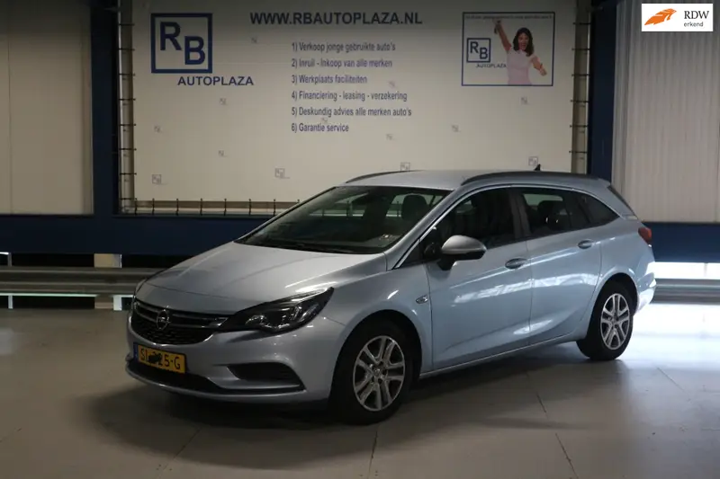 Opel Astra Sports Tourer 1.4 AUTOMAAT / 12 MAANDEN GARANTIE ! ! ! 2018 leasen bij DreamLease: foto 1