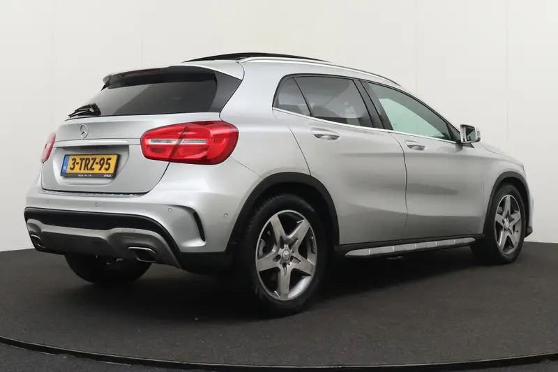 Mercedes-Benz GLA 200 157 PK Aut. AMG-Line 2014 leasen bij DreamLease: foto 2