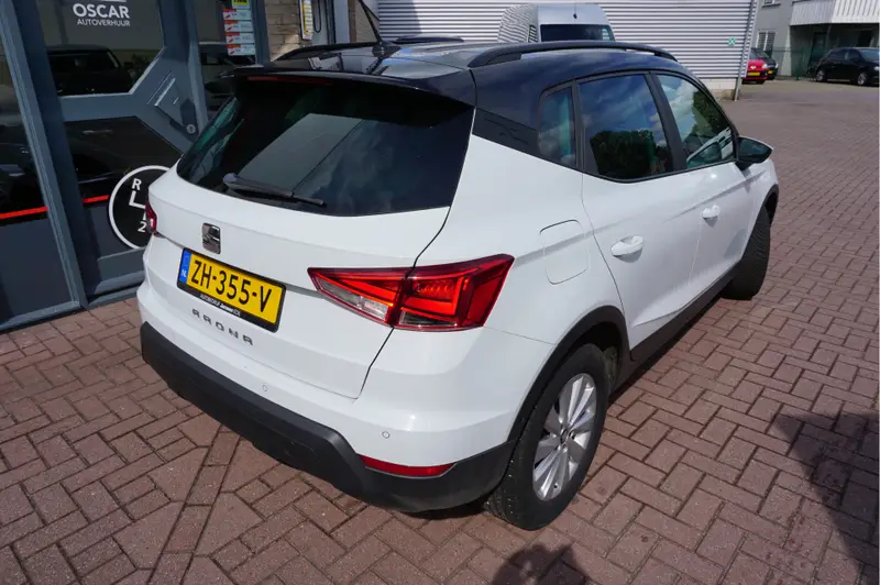 SEAT Arona 1.0 TSI Style Business Intense 2019 leasen bij DreamLease: foto 2